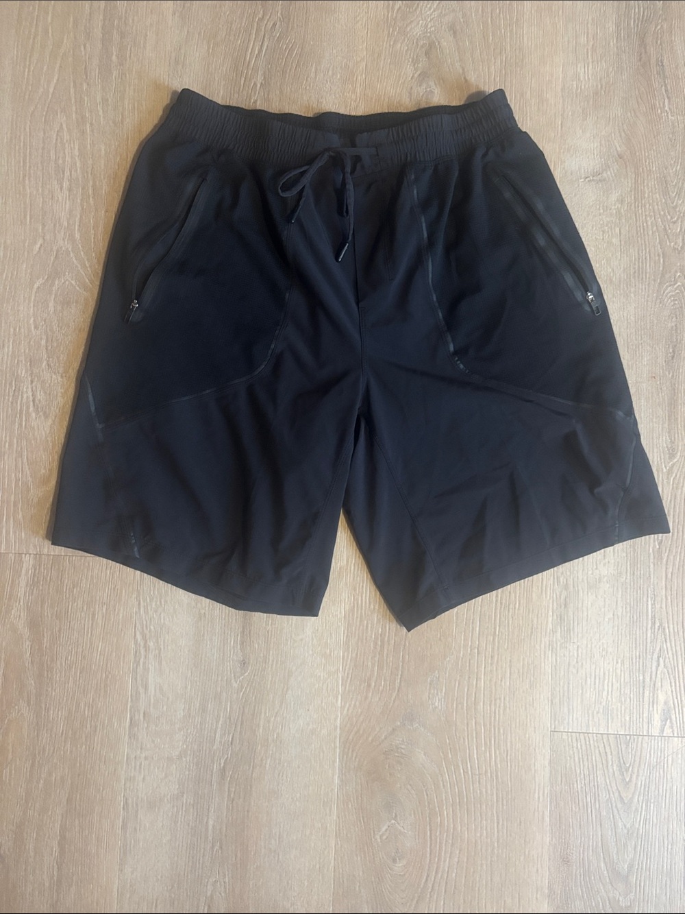 lululemon athletica Black Men's Athletic Shorts with Zipper Pockets